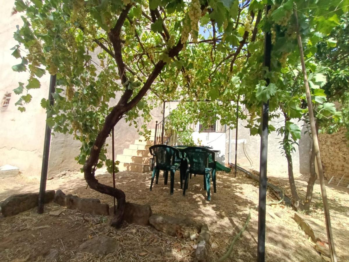 Vivienda Rural Los Iberos M&M, Castellar de Santisteban Extérieur photo