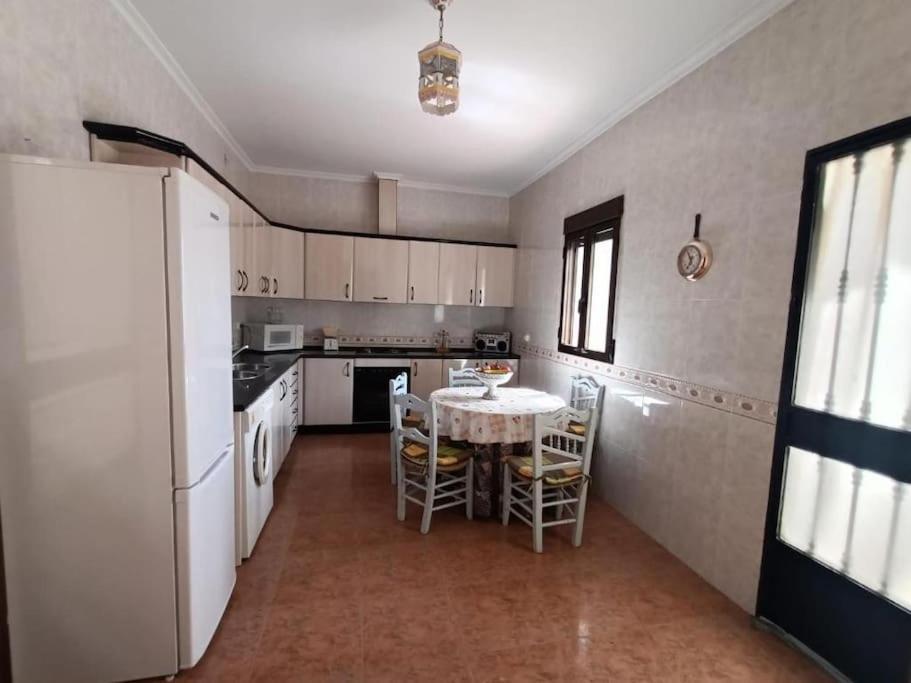 Vivienda Rural Los Iberos M&M, Castellar de Santisteban Extérieur photo